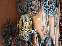 Partij elektrische/persluchtkabels - afbeelding 1 van  5