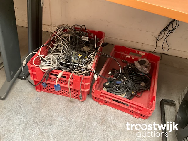 Partij elektronica - afbeelding 9 van  20