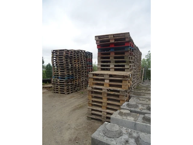 Partij euro-palletten - afbeelding 1 van  3