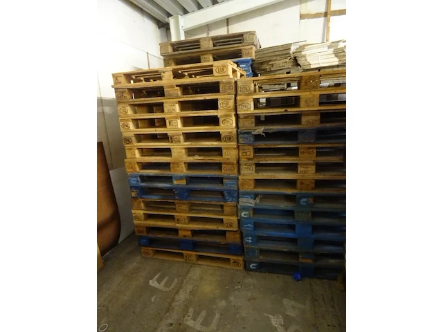 Partij europalletten - afbeelding 2 van  2