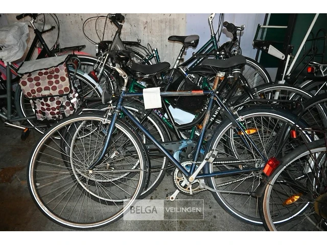 Partij fietsen - afbeelding 3 van  6