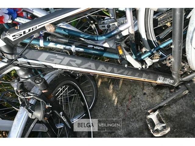 Partij fietsen - afbeelding 2 van  4