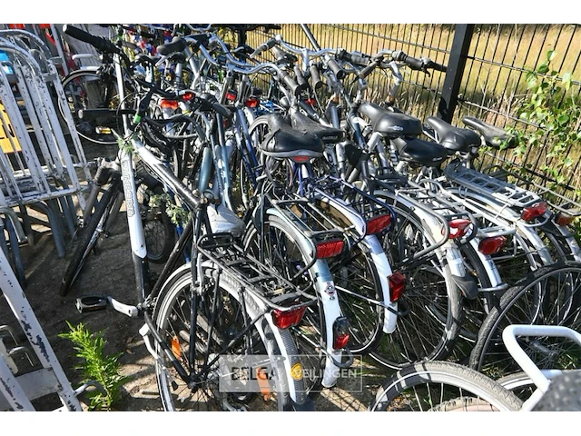 Partij fietsen - afbeelding 2 van  6