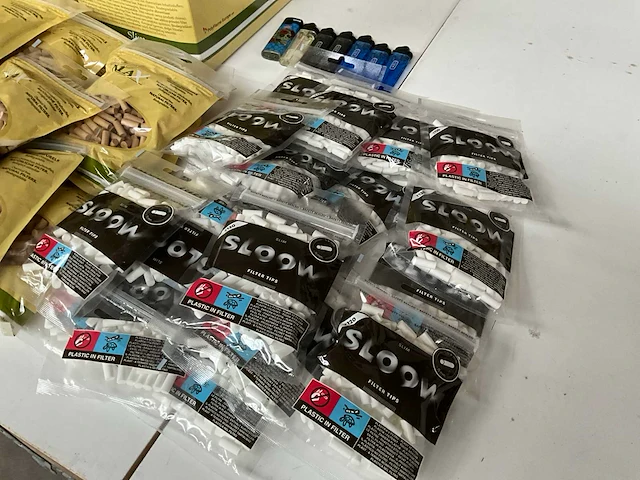 Partij filter tips voor sigaretten - afbeelding 6 van  6