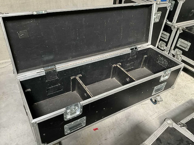 Partij flightcases - afbeelding 4 van  10