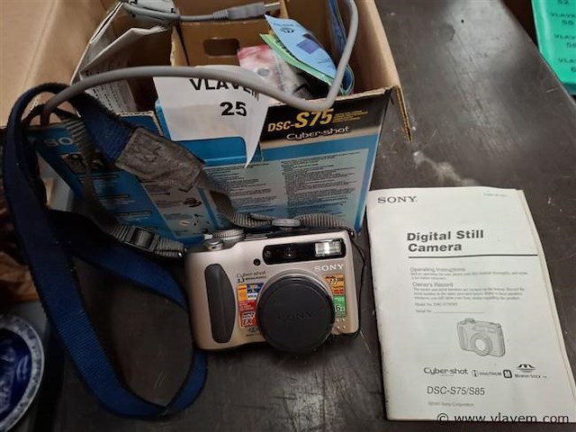 Partij fotomateriaal - afbeelding 1 van  3