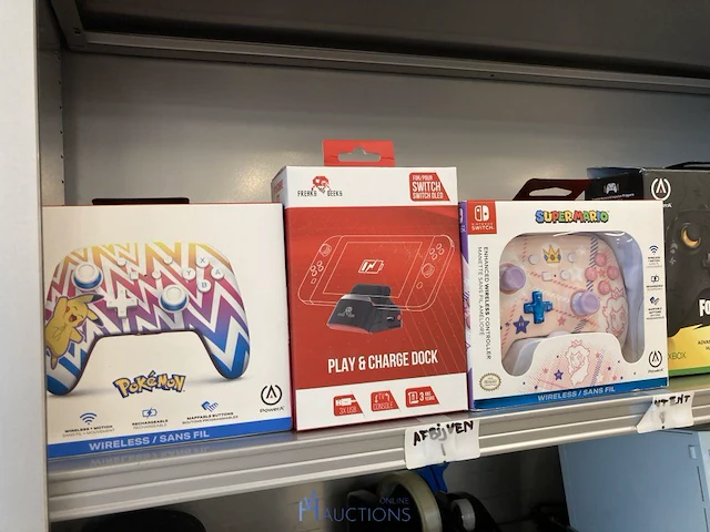 Partij gaming accessoires - afbeelding 8 van  14