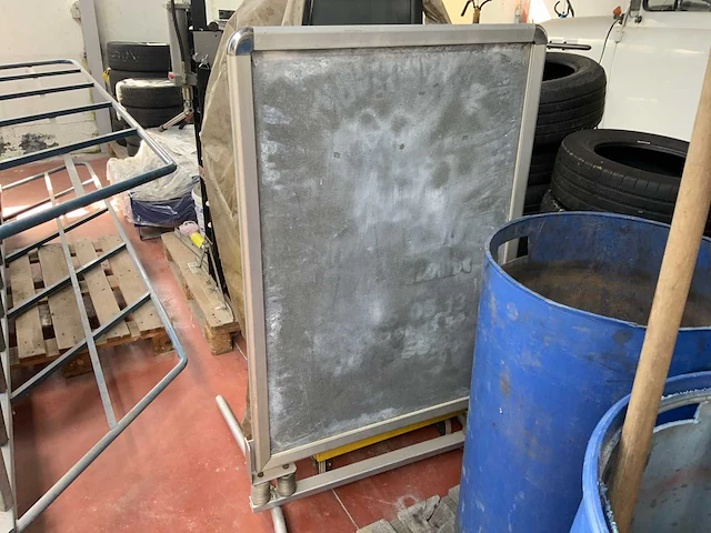 Partij garage inventaris - afbeelding 7 van  17
