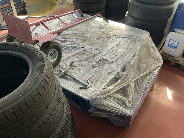 Partij garage inventaris - afbeelding 11 van  17