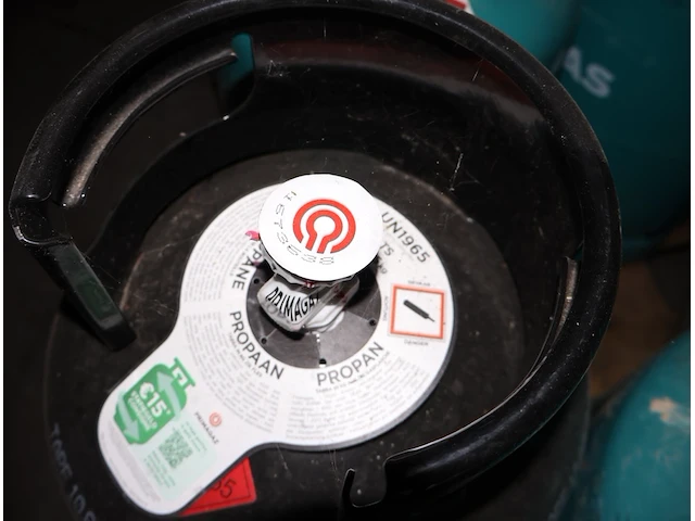 Partij gasflessen - afbeelding 3 van  3