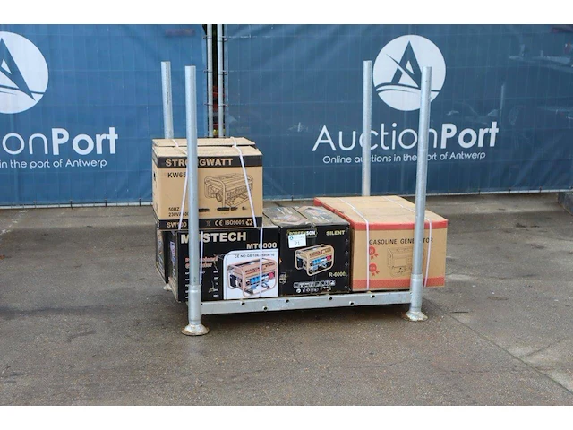 Partij gasoline generators 7 stuks nieuw - afbeelding 1 van  1