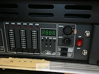 Partij geluid met o.a. mengtafel en speakers - afbeelding 11 van  11
