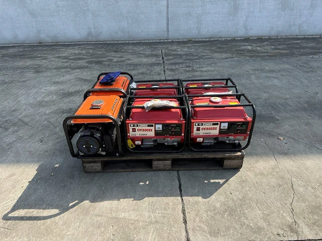 Partij generatoren covax cv1500dx 4stuks en navigator wg2800t 2stuks nieuw - afbeelding 1 van  1
