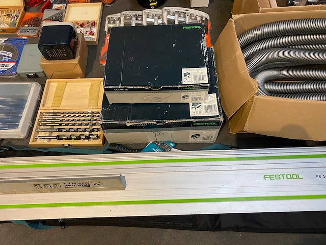 Partij gereedschap en toebehoren van makita, wellcut, festool, dewalt, etc. - afbeelding 2 van  11