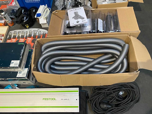 Partij gereedschap en toebehoren van makita, wellcut, festool, dewalt, etc. - afbeelding 8 van  11