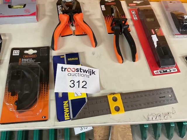 Partij gereedschap - afbeelding 10 van  12