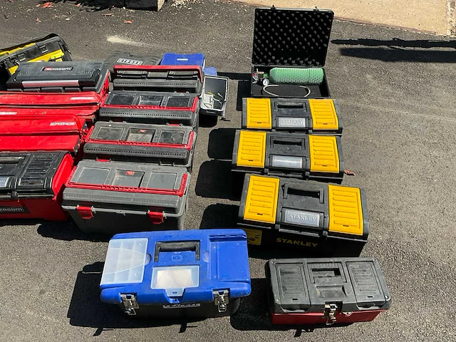 Partij gereedschapskoffers ca. 14 stuks , inclusief handgereedschap - afbeelding 4 van  12