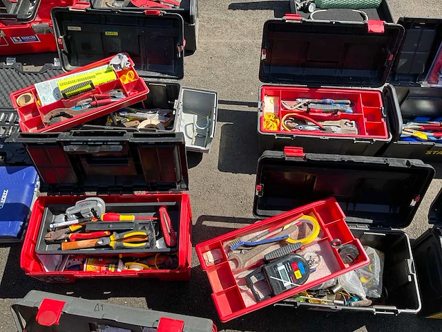 Partij gereedschapskoffers ca. 14 stuks , inclusief handgereedschap - afbeelding 6 van  12