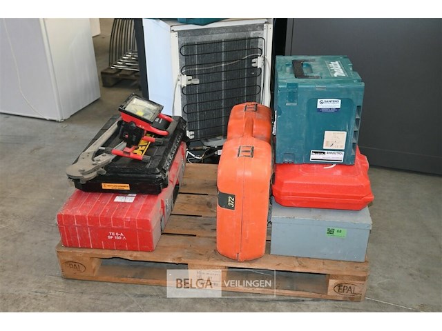 Partij gereedschapsmachines - afbeelding 1 van  27