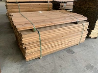 Partij gevelbekleding en vondelplanken - afbeelding 1 van  6