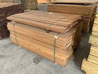 Partij gevelbekleding en vondelplanken - afbeelding 2 van  6