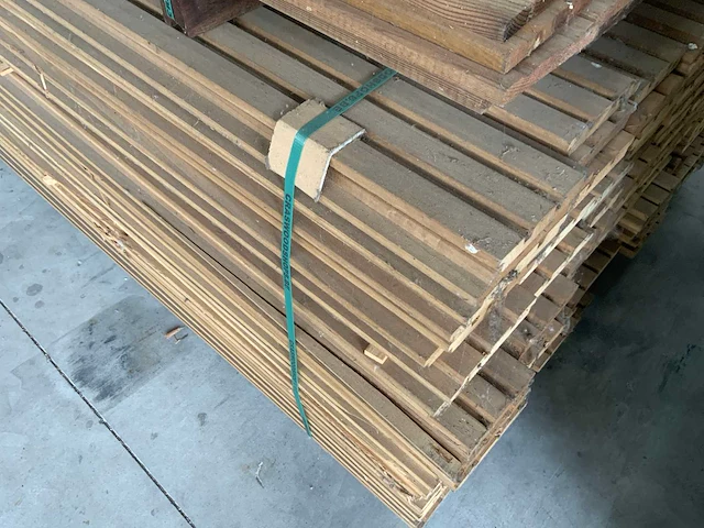 Partij gevelbekleding en vondelplanken - afbeelding 5 van  6