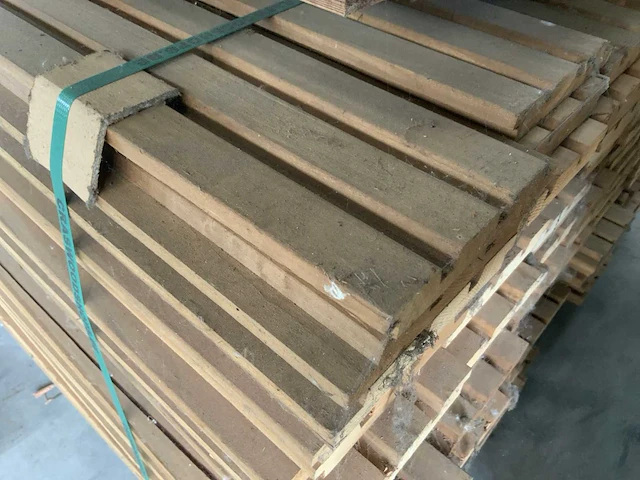 Partij gevelbekleding en vondelplanken - afbeelding 6 van  6