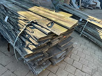 Partij gezaagde boomstamplanken eik - afbeelding 3 van  4