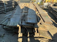 Partij gezaagde boomstamplanken eik - afbeelding 4 van  4