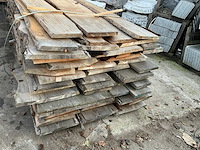 Partij gezaagde boomstamplanken - afbeelding 4 van  5