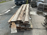 Partij gezaagde boomstamplanken - afbeelding 3 van  4