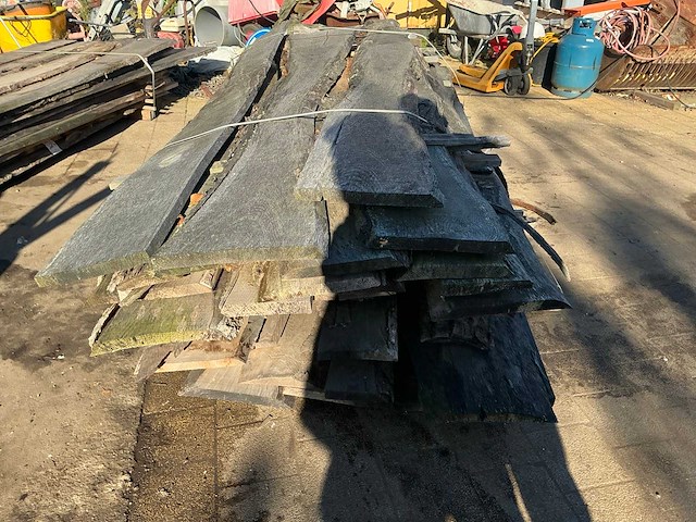 Partij gezaagde eiken planken - afbeelding 4 van  4