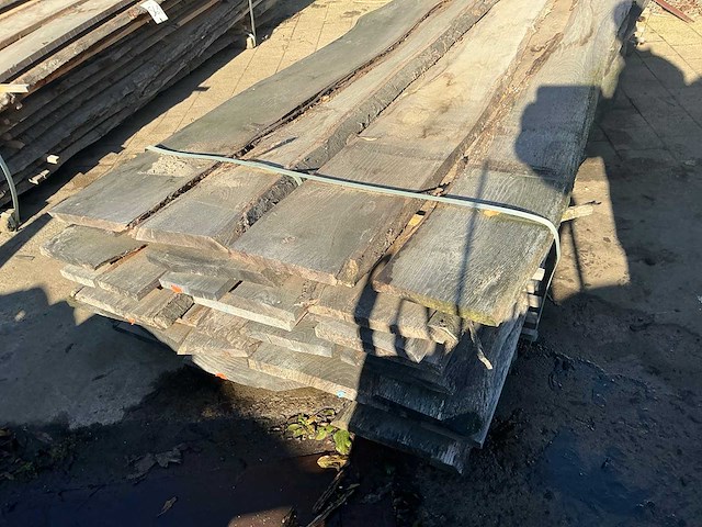 Partij gezaagde planken eik - afbeelding 2 van  4