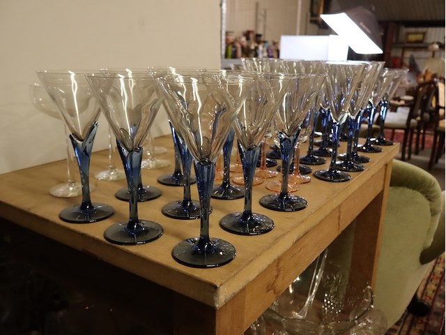 Partij glaswerk - afbeelding 2 van  4