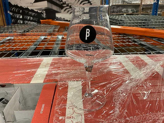 Partij glazen en bekers - afbeelding 2 van  5