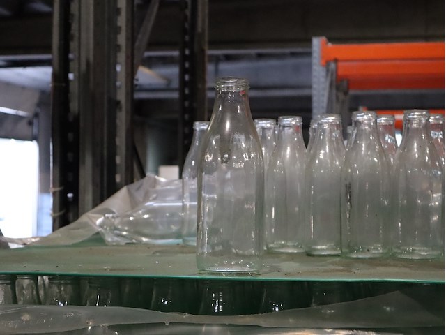 Partij glazen flessen - afbeelding 2 van  4