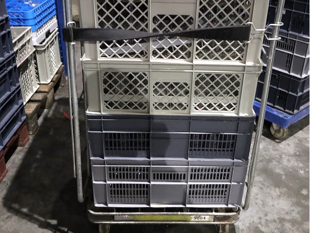 Partij glazen op kar - afbeelding 4 van  4