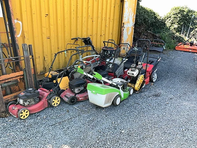 Partij grasmaaiers (11x) - afbeelding 1 van  13