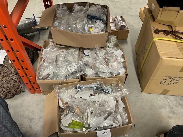 Partij greepjes deels inox - afbeelding 1 van  9