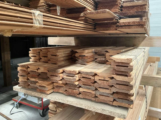 Partij grenen en ceder hout - afbeelding 5 van  6