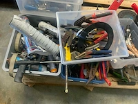 Partij handgereedschap en bevestigingsmaterialen - afbeelding 5 van  11