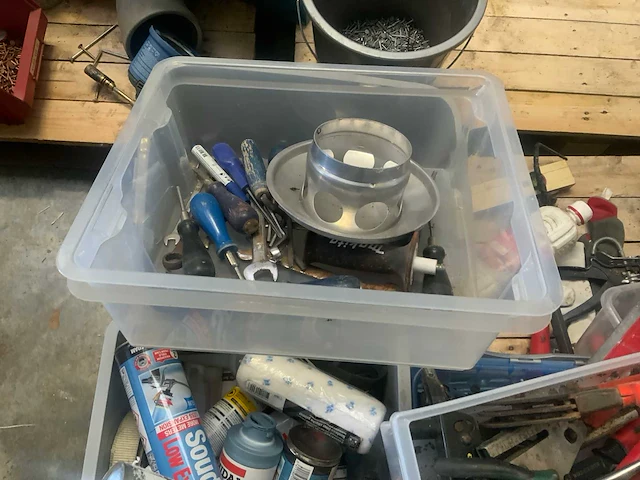 Partij handgereedschap en bevestigingsmaterialen - afbeelding 6 van  11