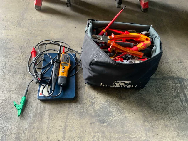 Partij handgereedschappen - afbeelding 1 van  6