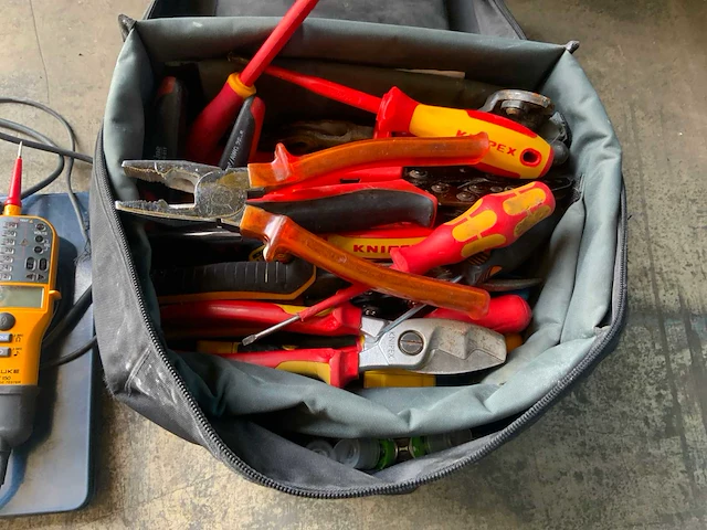 Partij handgereedschappen - afbeelding 2 van  6