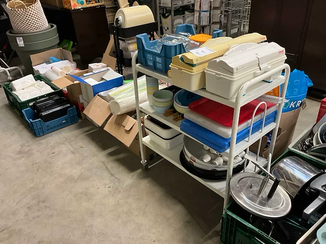 Partij horeca benodigdheden - afbeelding 1 van  11