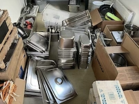 Partij horeca keukenapparaten en keuken gerief - afbeelding 23 van  36