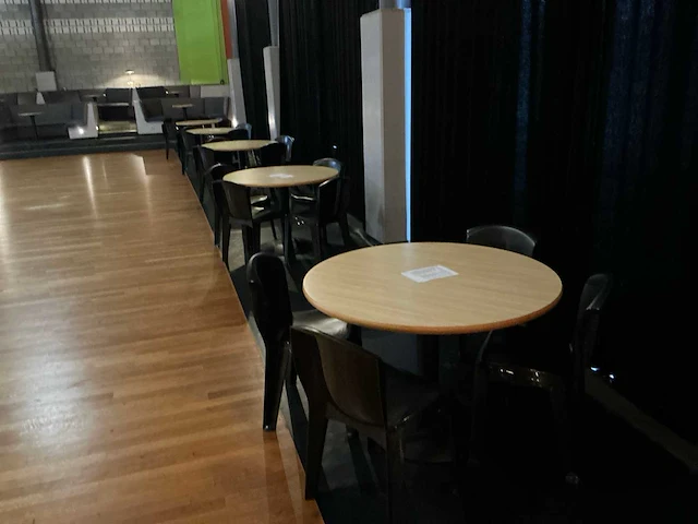 Partij horeca tafels - afbeelding 4 van  9