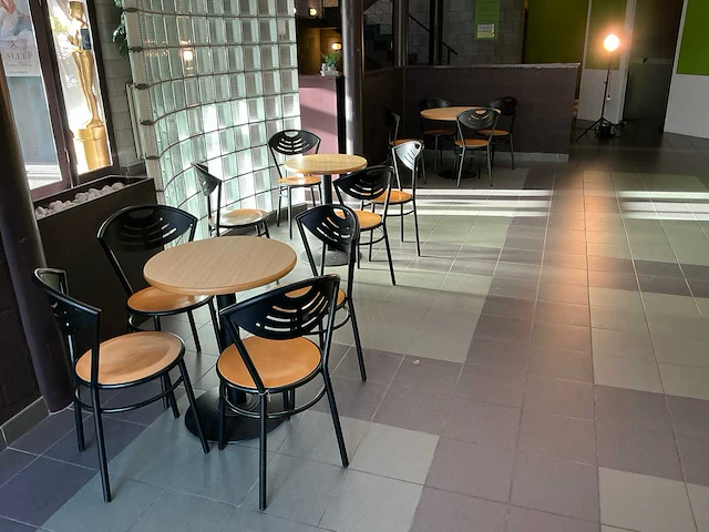 Partij horeca tafels - afbeelding 1 van  11