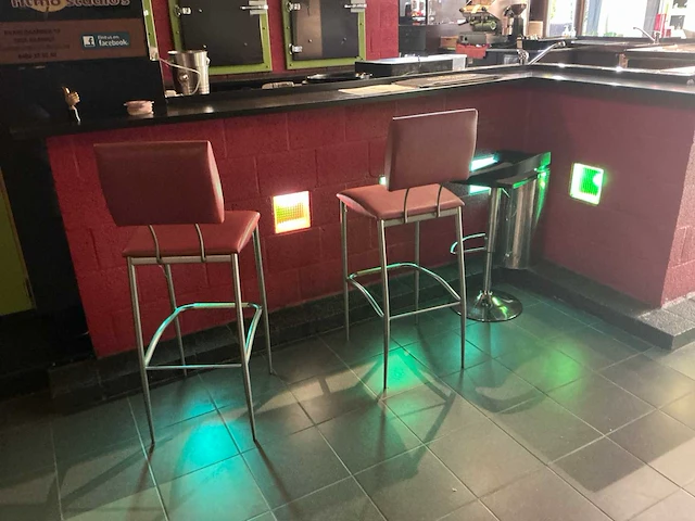 Partij horeca tafels - afbeelding 6 van  11