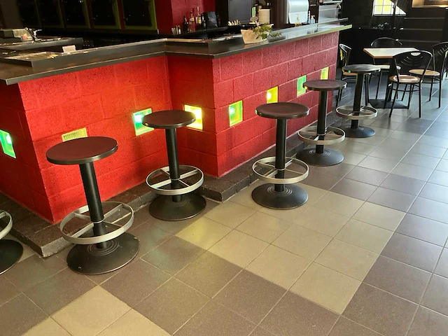 Partij horeca tafels - afbeelding 8 van  11